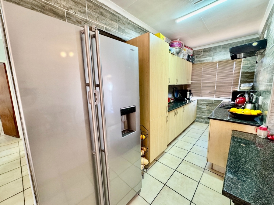 3 Bedroom Property for Sale in Potchefstroom North West